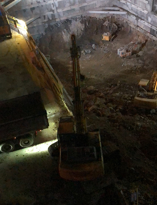 地鐵1號線車站暗挖土石方工程